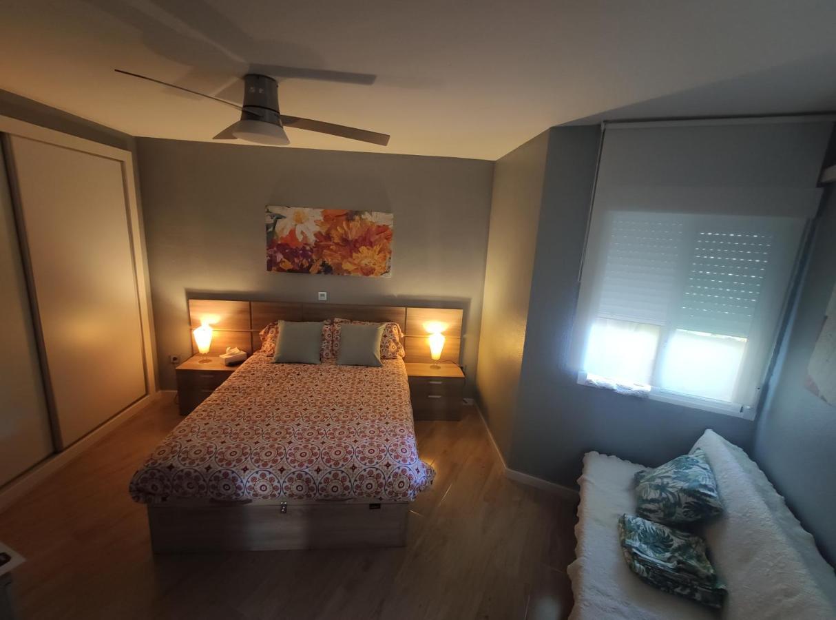 בנאלמדנה Apartamento En Benalbeach מראה חיצוני תמונה